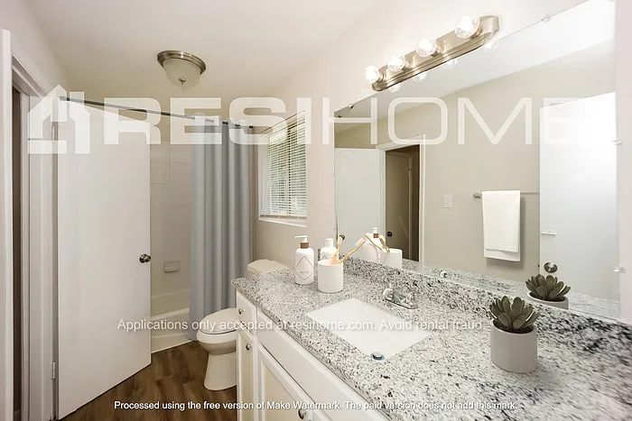 724 Dixon Rd — Photo 11