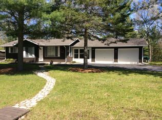 7600 Hillcrest Dr, Oscoda, MI 48750