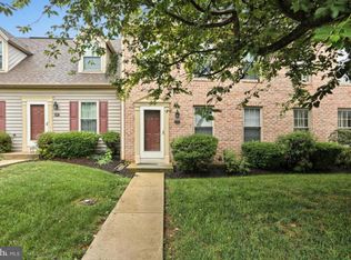 1741 Weatherburn Dr, New Cumberland, PA 17070