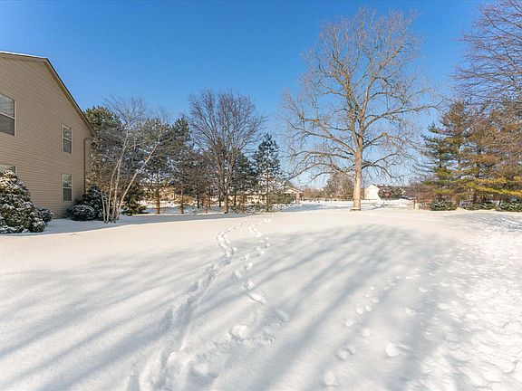 3rd image of 5495 Hyde Park Dr
