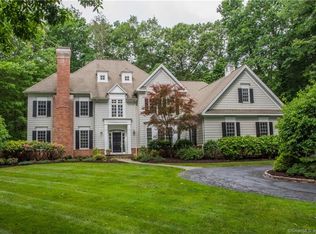 30 Spruce Ln, Weatogue, CT 06089