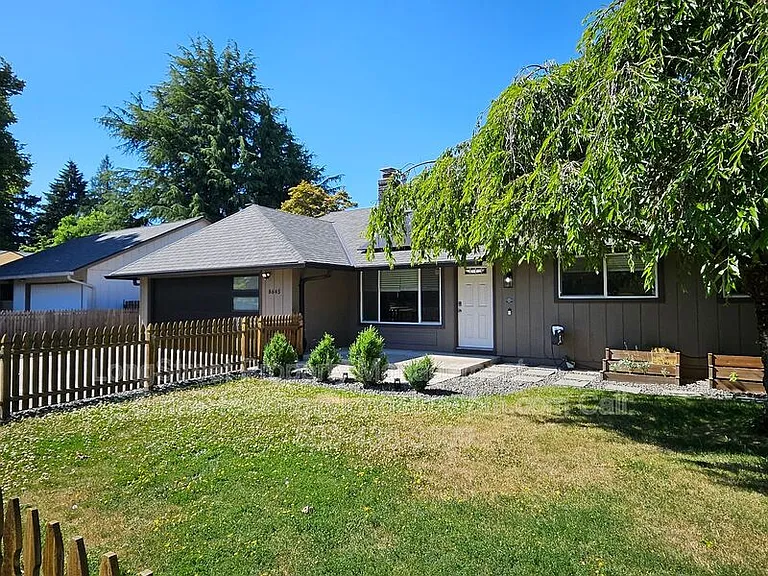 8645 SW Avery St — Photo 1