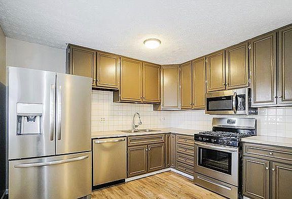 5th image of 529 Grandon Dr