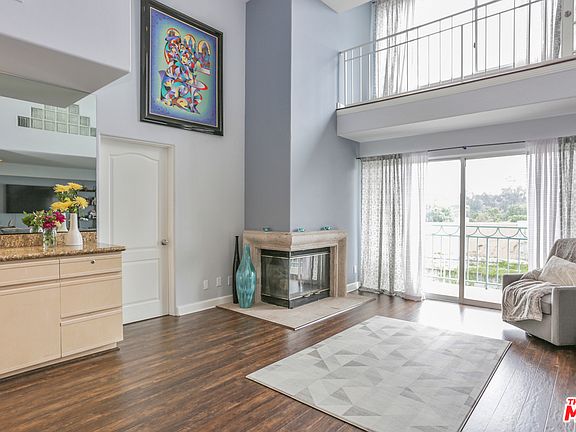 2nd image of 390 S Sepulveda Blvd APT 304