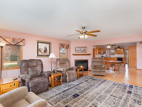 2nd image of 846 Wyndstone Dr