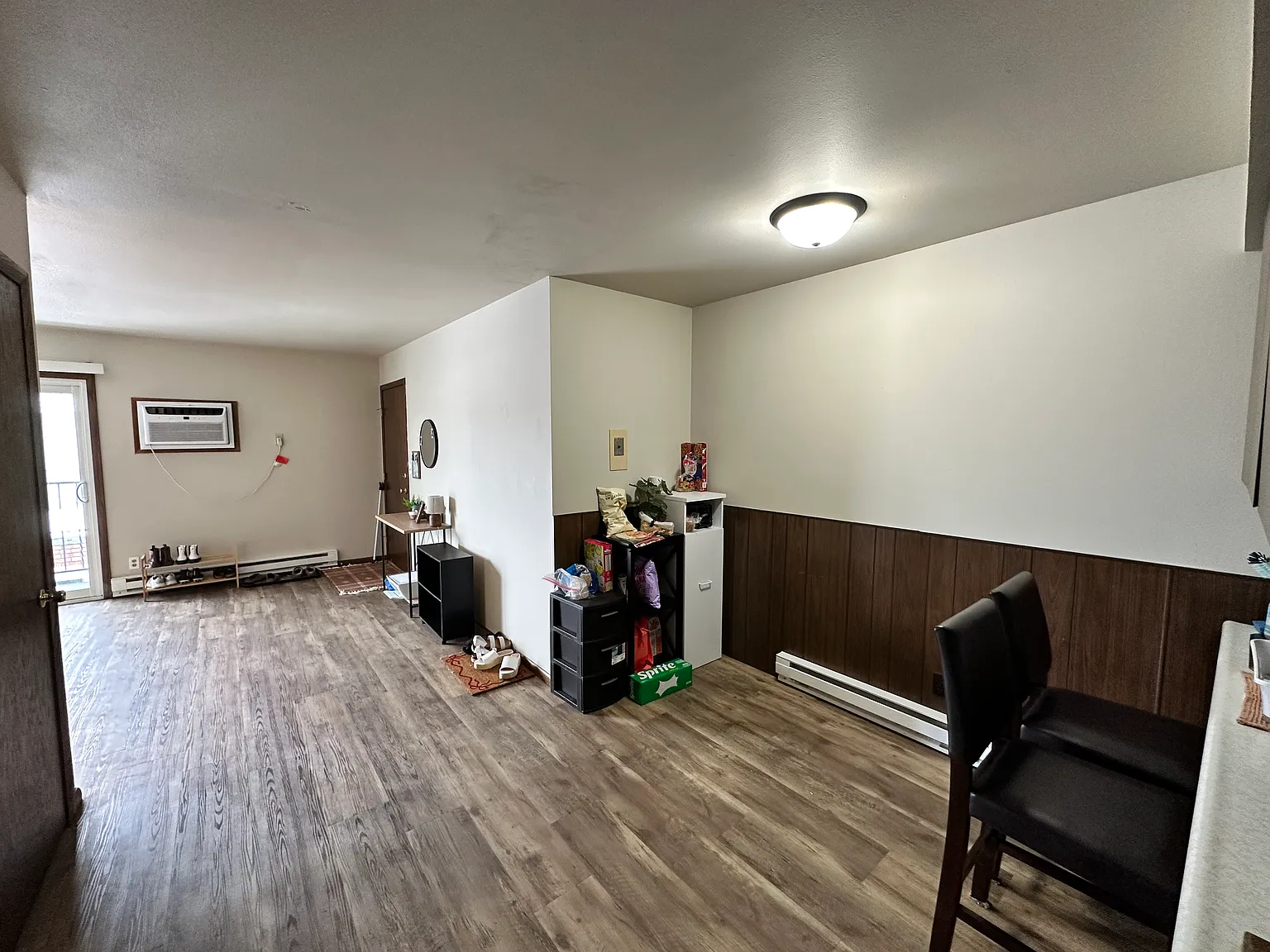 2 bed, 755 sqft, $875 — Photo 4