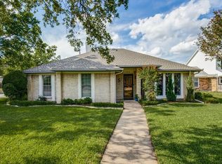 406 Kingsbridge Cir, Garland, TX 75040