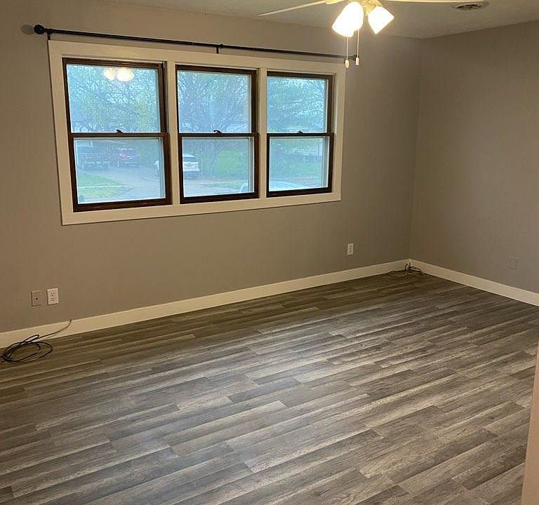 1st image of 701 NE Spruce Ave #1