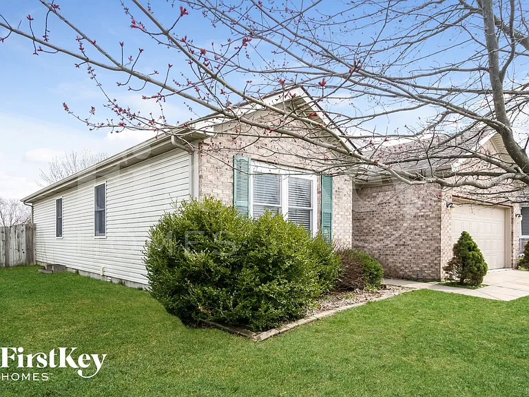 221 Westridge Blvd — Photo 2