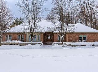 1550 Dakota Ct, Oxford, MI 48371