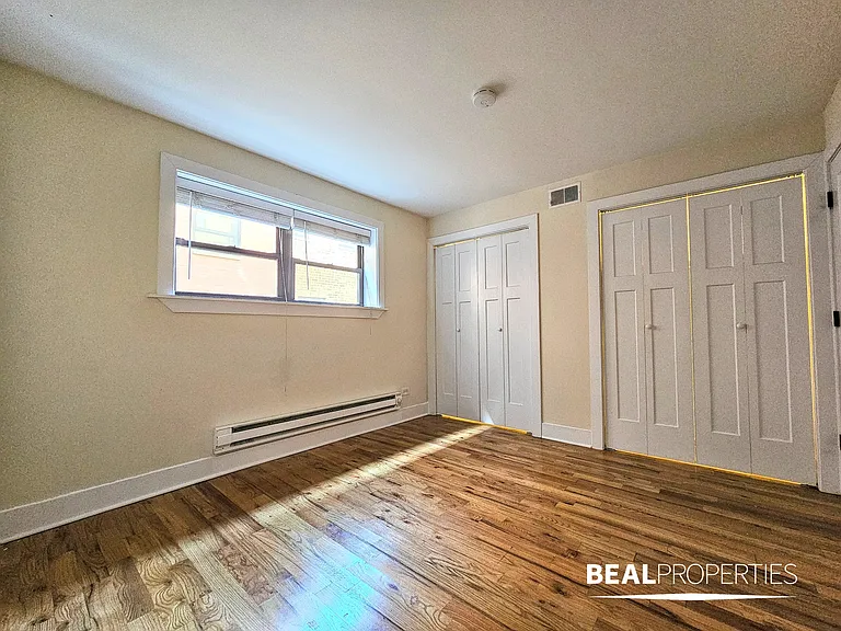 555 W Arlington Pl — Photo 24