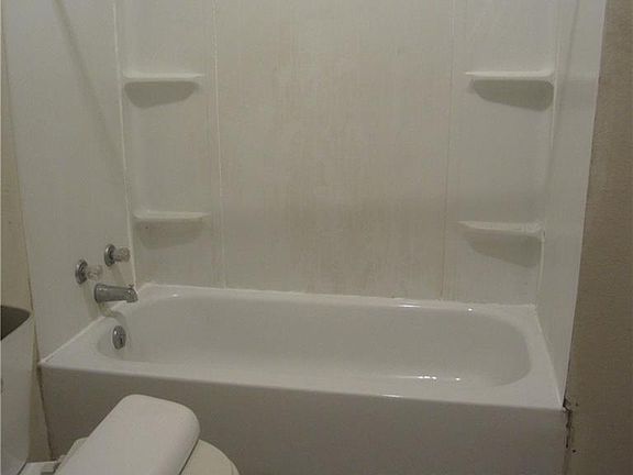 5th image of 3142 S 7th St