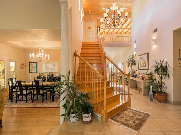 3rd image of 1408 Bluebell Pl NE