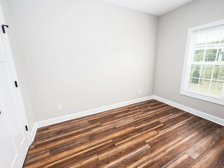 134 Macdonald Blvd — Photo 15