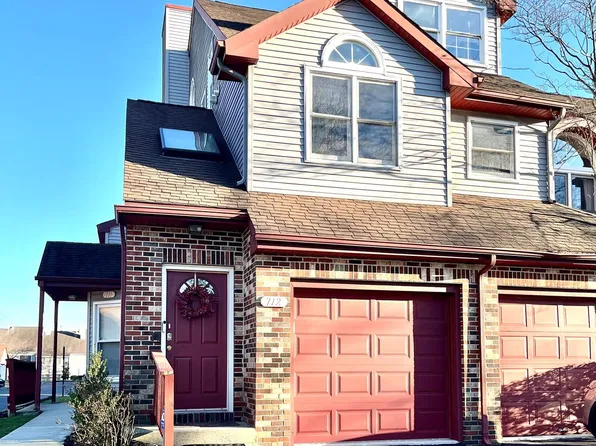 712 Chanticleer, Cherry Hill, NJ 08003