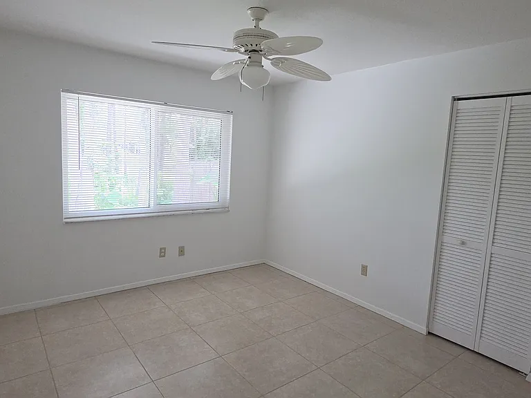 3416 Laurel Dale Dr — Photo 10