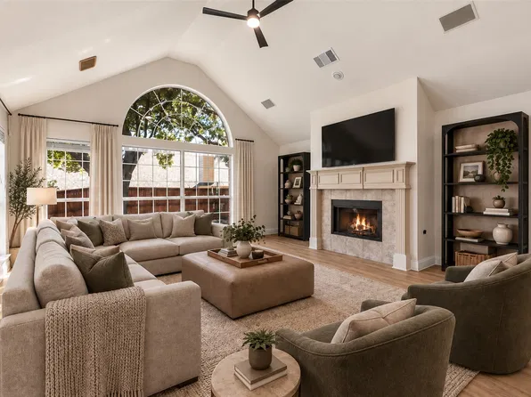 8200 Watson Rd, Lantana, TX 76226