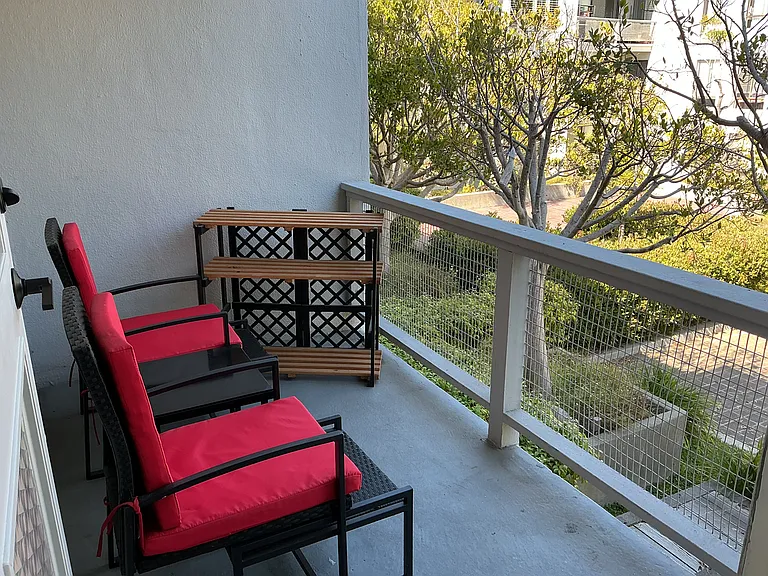 8 Admiral Dr #342 — Photo 14