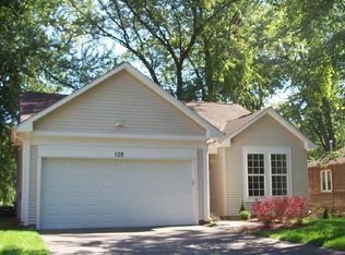 109 N Greenfield Ave, Crystal Lake, IL 60014