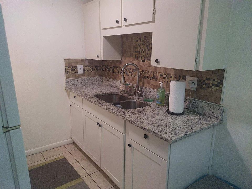 2nd image of 2228 Leo Dr APT A