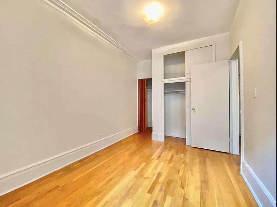 2nd image of 149 W 80th St APT 5A
