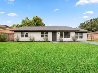 9723 Oldcrest Dr, Stafford, TX 77477