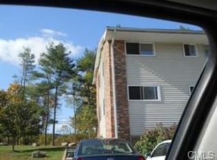 8 Harry Brook Vlg, New Milford, CT 06776