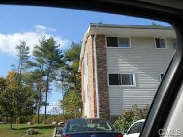 8 Harry Brook Vlg, New Milford, CT 06776