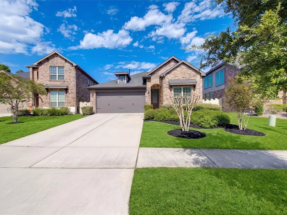 10147 Bayou Oaks Dr
