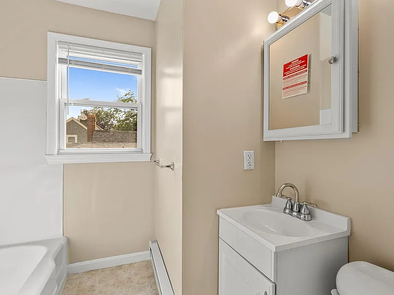 18 Saint Clair St #3 — Photo 21