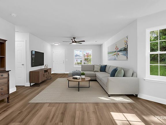 2nd image of 526 Eagleton Ct.