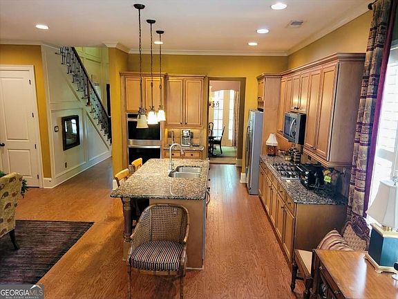 5th image of 602 Concord Lake Ln SE