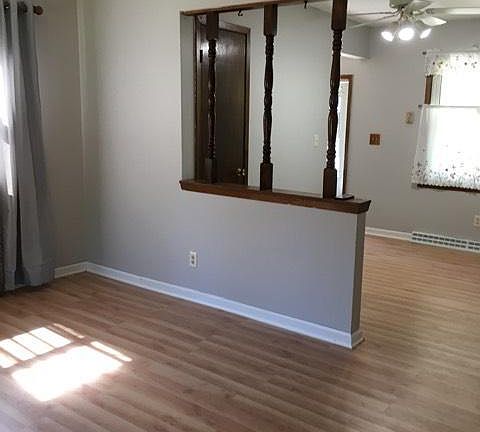 3rd image of 8343 N Ann St