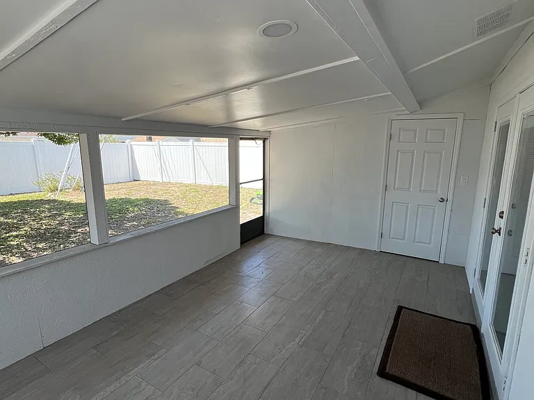 704 Torrey Pines Ave — Photo 10