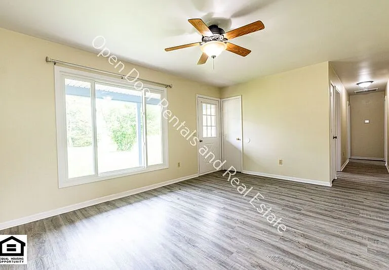 1506 S Dowling St — Photo 5