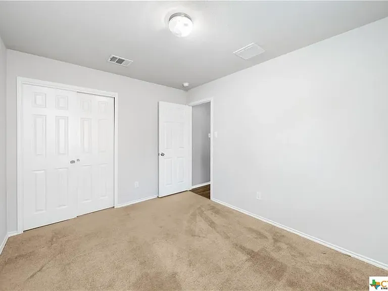 313 Wimberley St — Photo 9