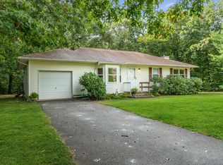173 Ellen St, Riverhead, NY 11901
