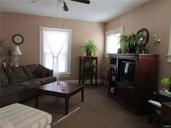3rd image of 115 W Pease Ave
