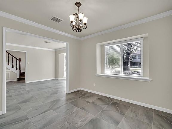 5th image of 1402 Bodart Dr