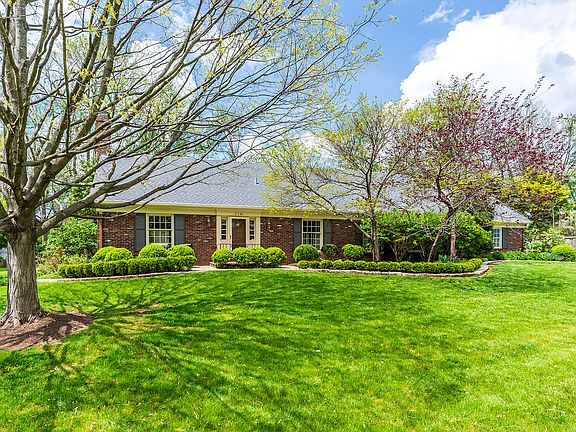 2nd image of 3341 Braemer Dr