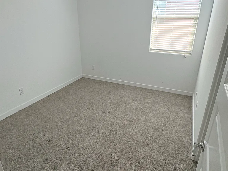 2156 W Burnside Trl — Photo 17