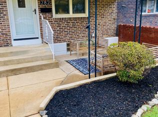 282 Westpark Ln, Clifton Heights, PA 19018