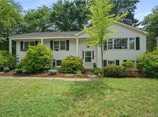 165 Simsbury Rd, West Hartford, CT 06117