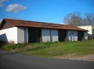 891 Kingsbridge Rd, Carrollton, GA 30117