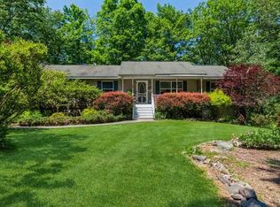 475 Clinton Hollow Rd, Salt Point, NY 12578