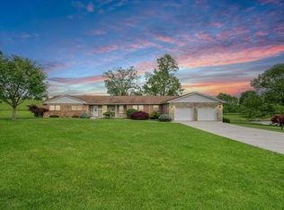 390 S Lincoln St, Crossville, TN 38572
