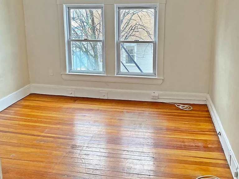 28 Richardson St #3 — Photo 5