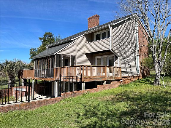 4th image of 6174 Center Grove Rd