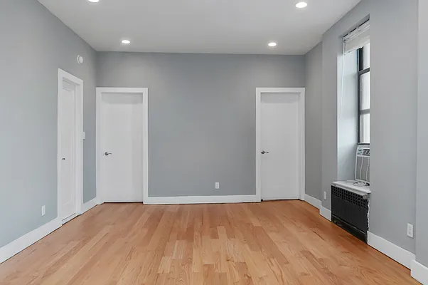 Rented by Space Real Estate | media 38