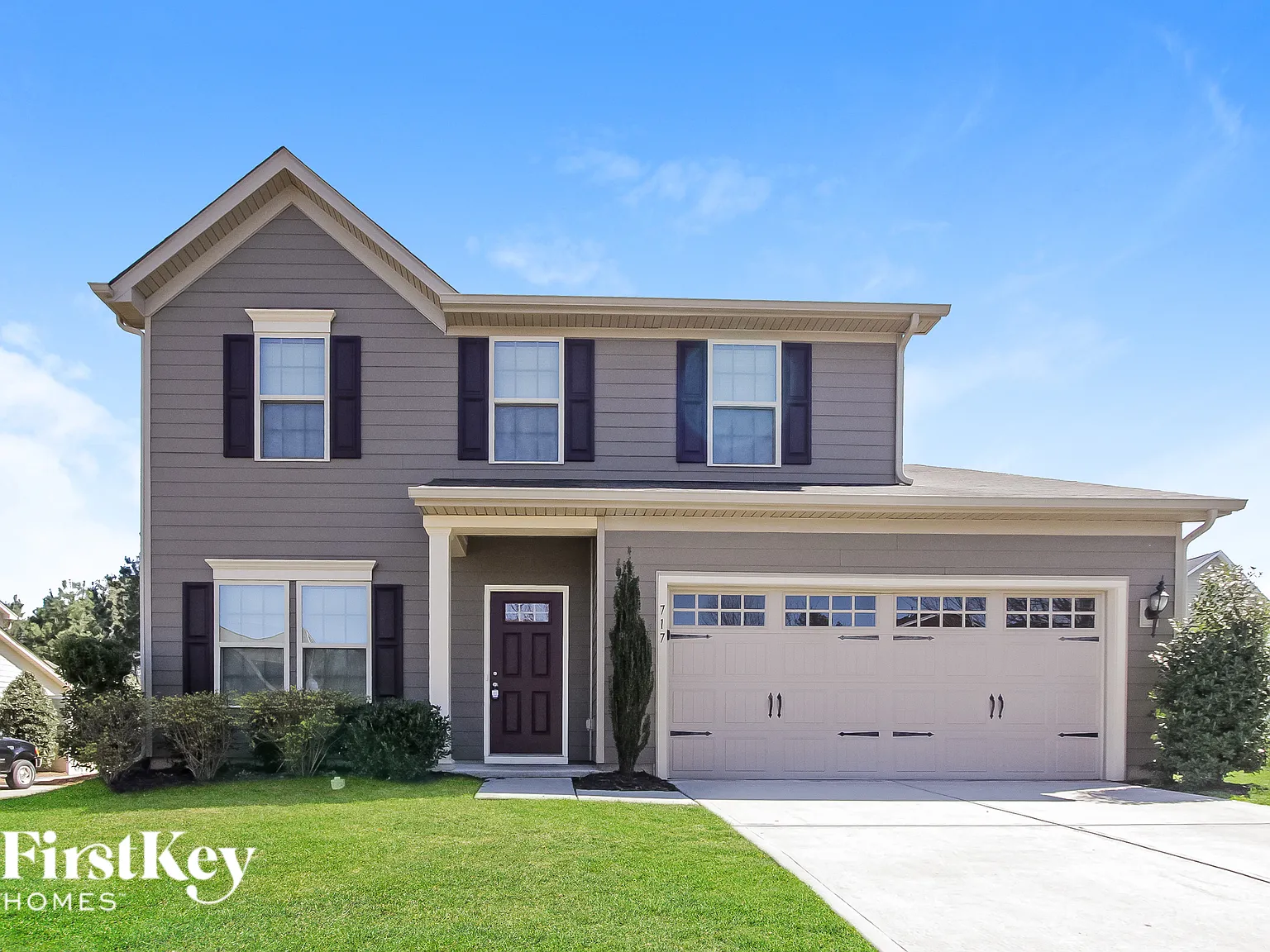 3 bed, 2.5 bath, 2300 sqft, $2,540 — Photo 1